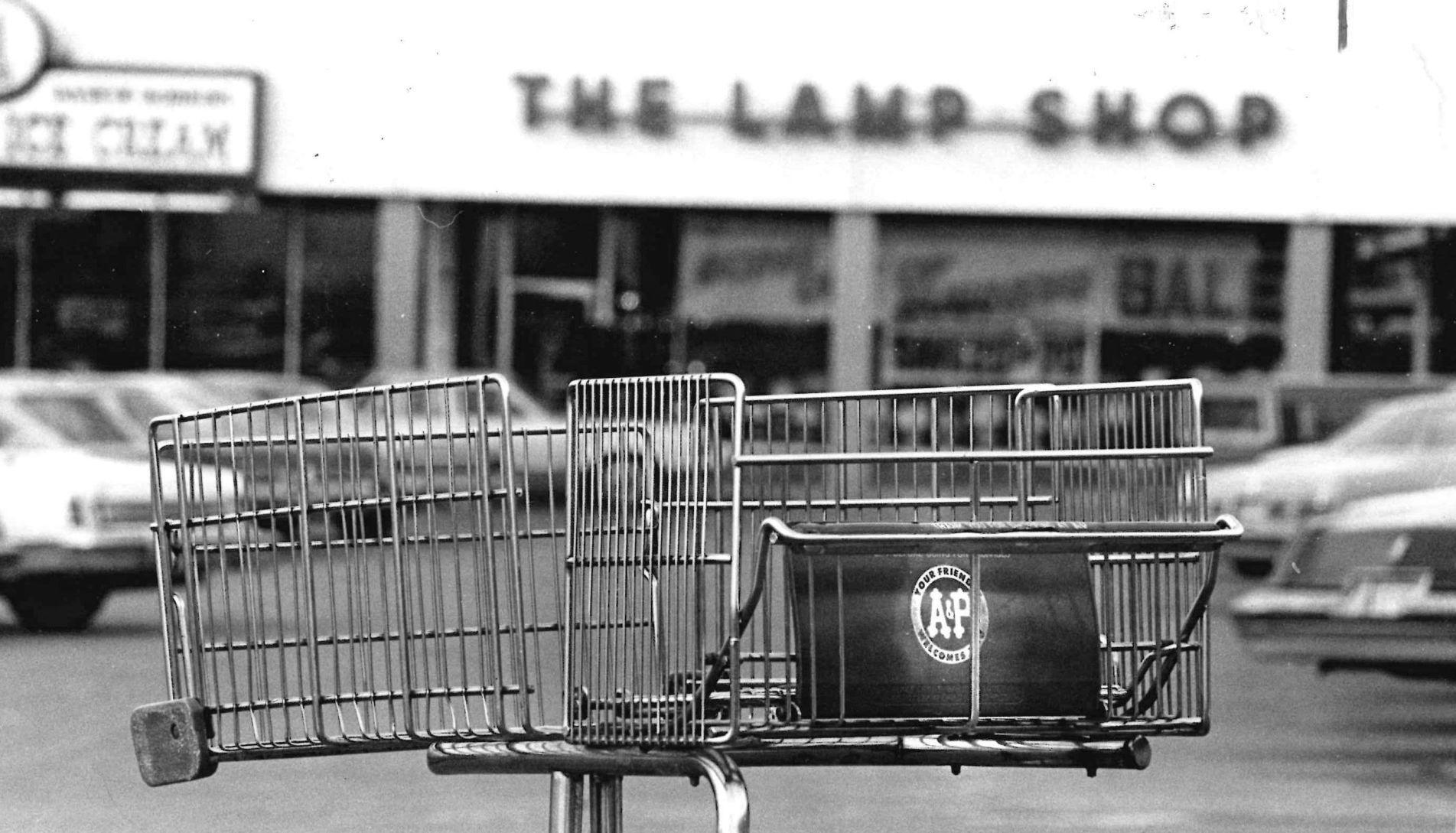 Brettwood Village The Lamp Shop